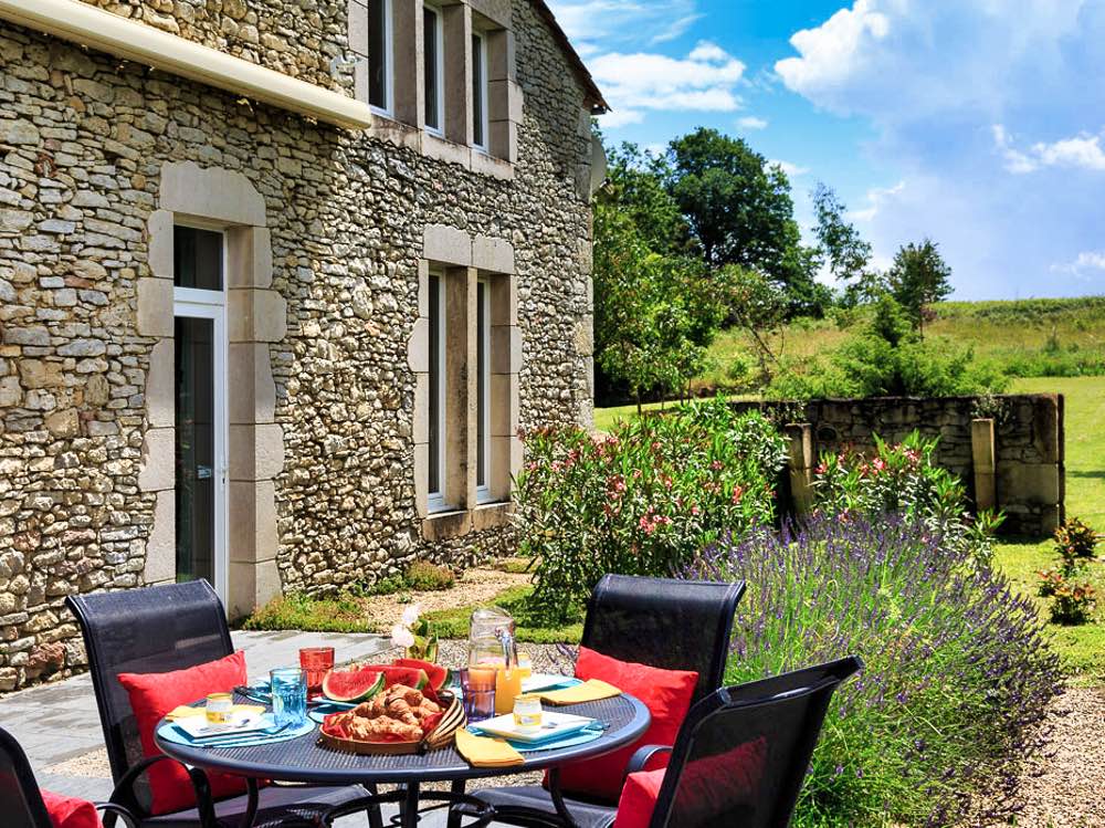 Rénovation d'une vieille grange en Dordogne Justine Joseph Architecte