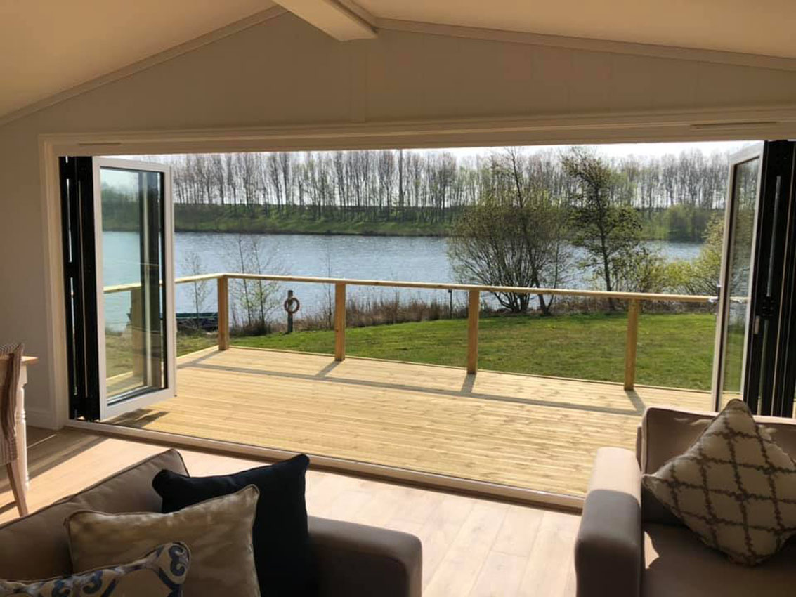 Heron Lakes Holiday Lodge Park. Lodges for sale and rent in East Yorks