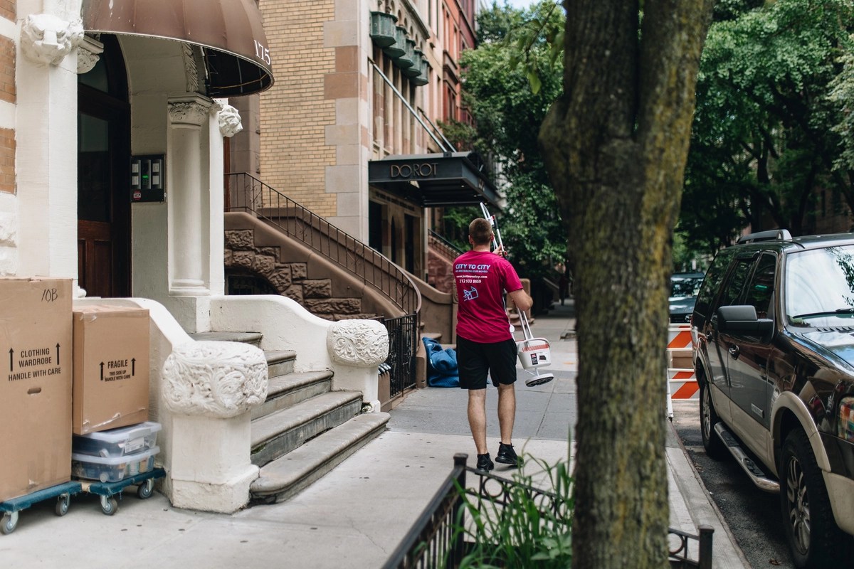 Top 10 Tips for a Smooth Local Move in NYC [2023] Just Move It