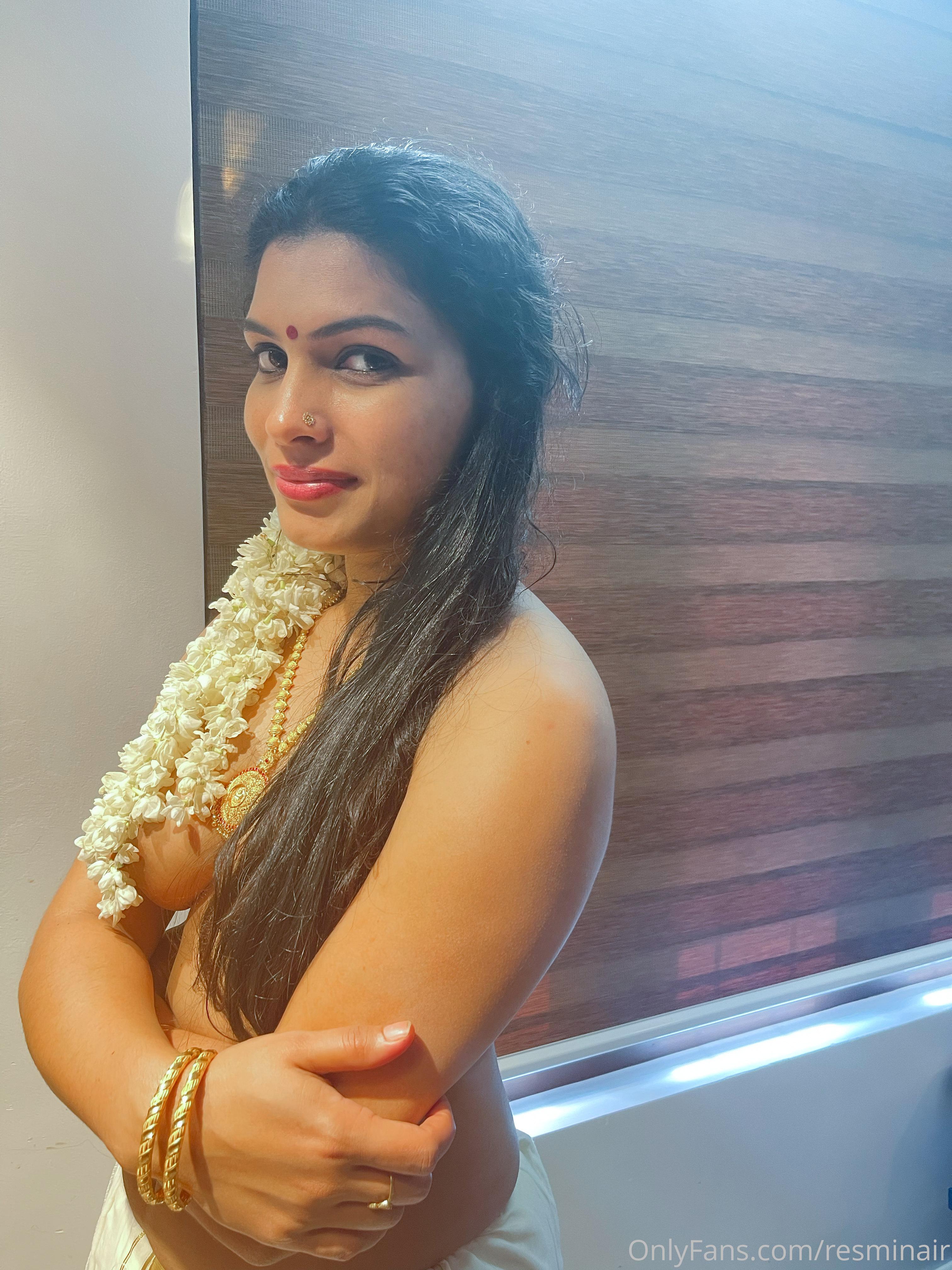 Indian Famous Onlyfans Model Reshmi Nair Pics Collection Grab It Now. 270 Pics