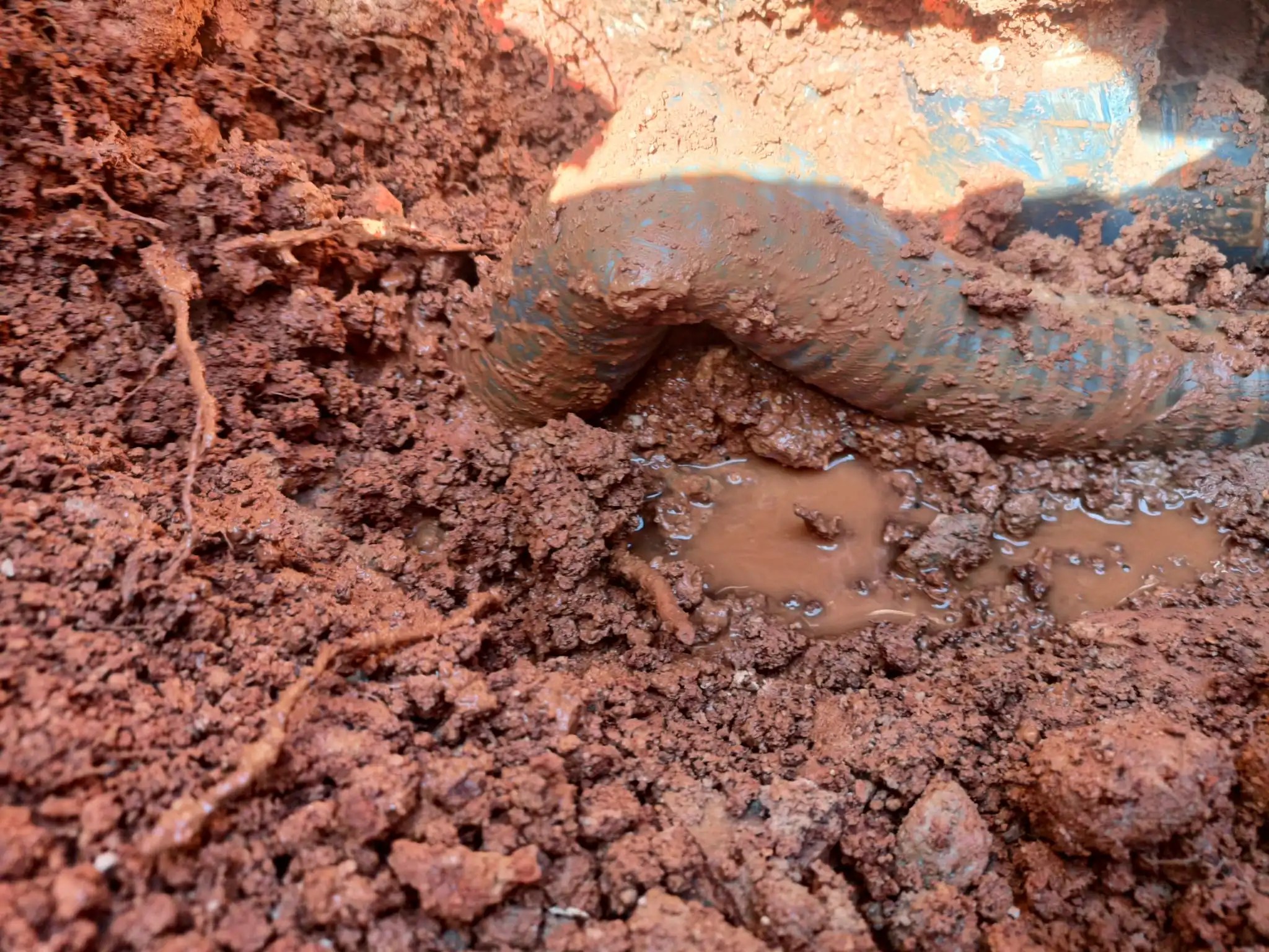 What Causes Pool Leaks? Just Pools Algarve