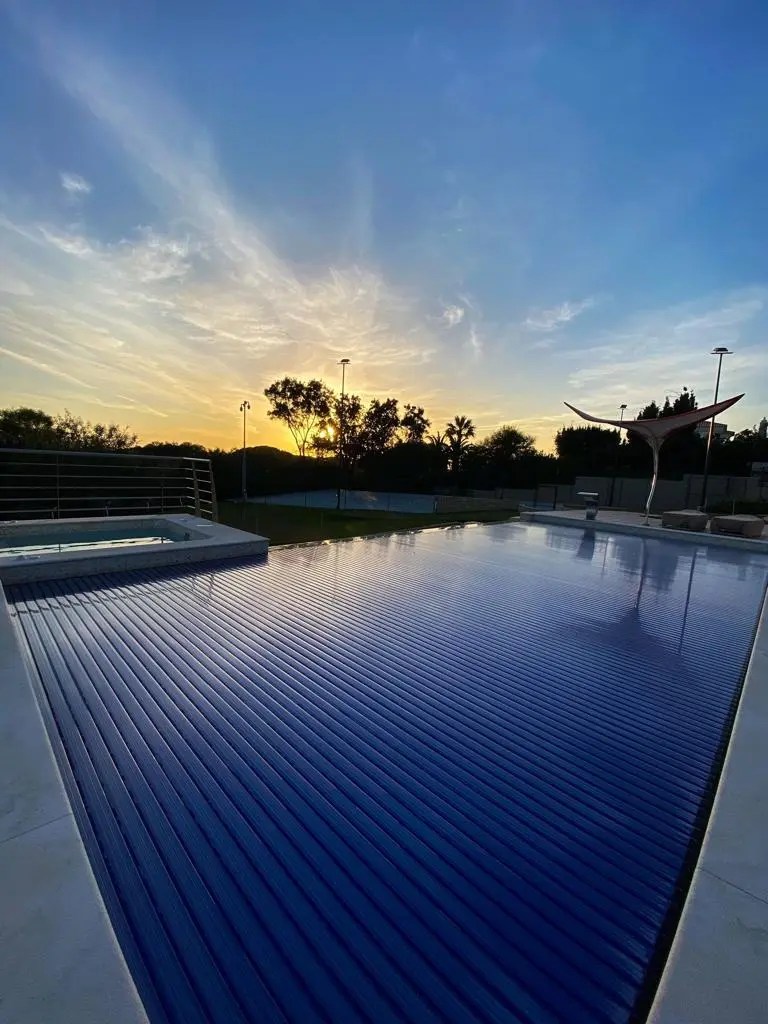 Are Automatic Pool Covers Worth the Price? 5 Reasons yes!