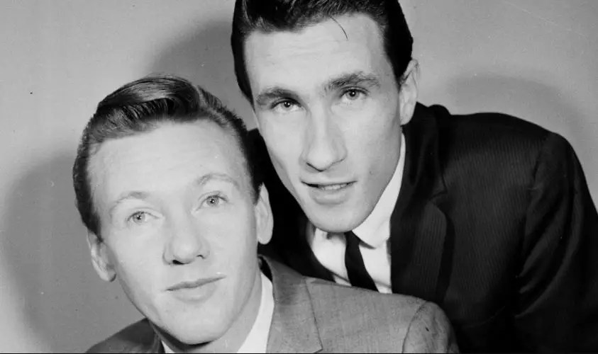 "Unchained Melody" Lyrics Meaning & the Best Covers of All Time