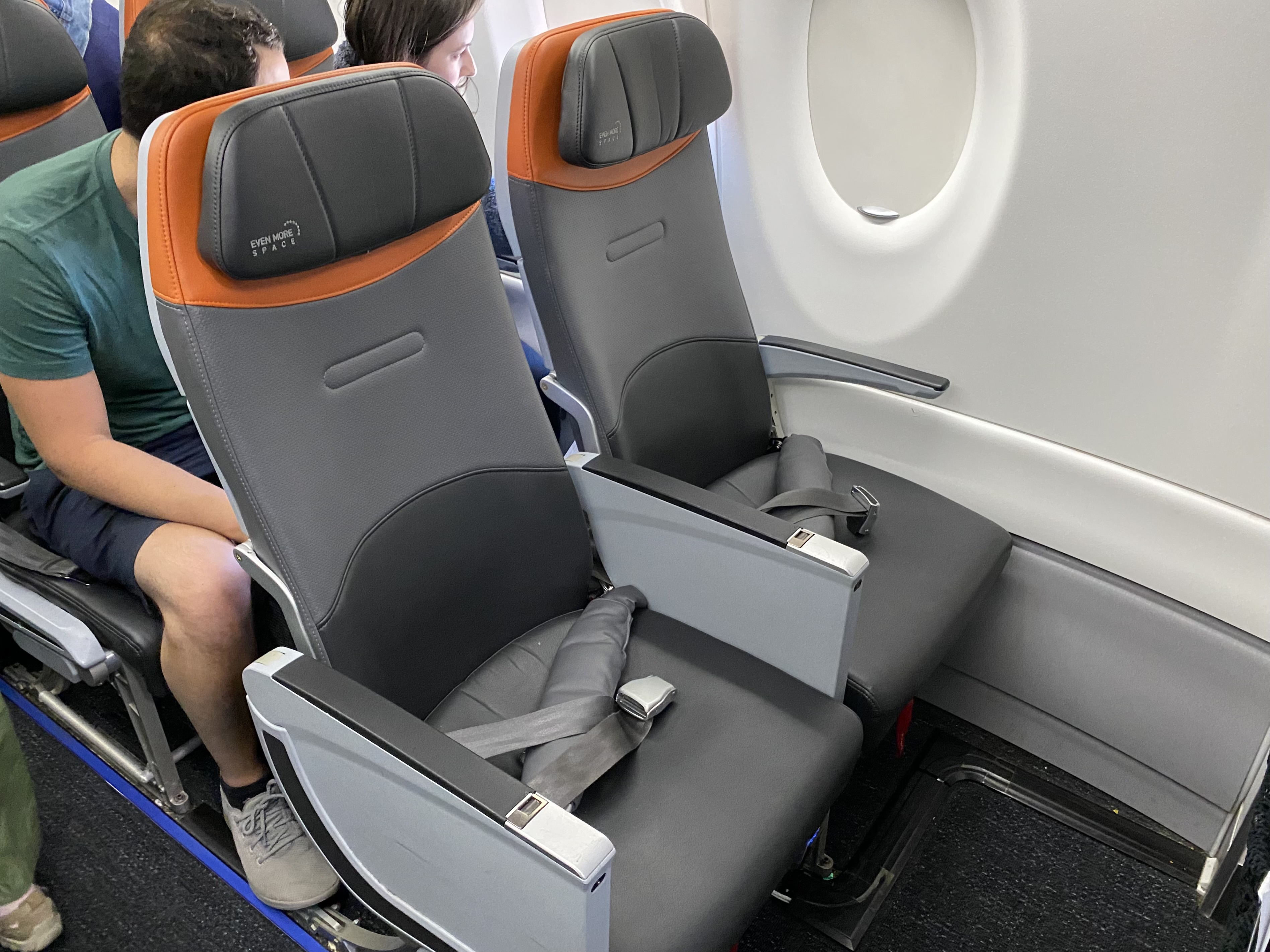 Economy (JetBlue) JustSomeFlyer