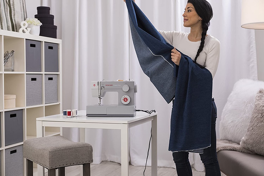 Singer 4411 Review (Fall 2023) Features, Pros and Cons