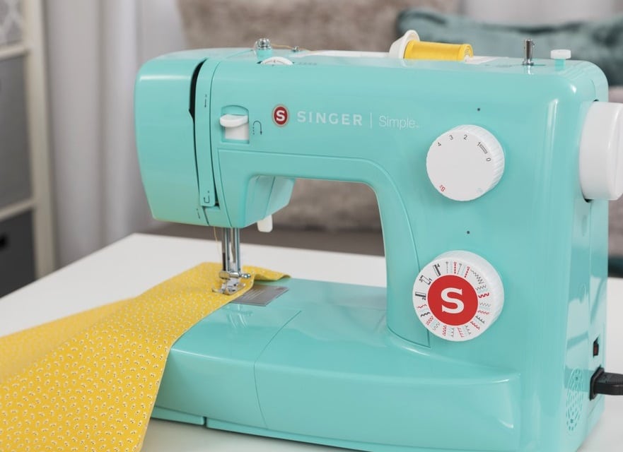 Singer Simple 3223 Reviewed in Detail [Fall 2024]