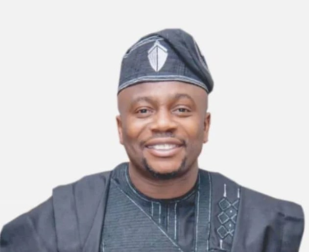 Hon. Kasunmu Introduces ARK DISCOUNT VOUCHERS Just U Magazine