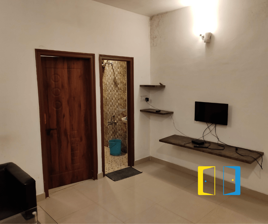 JUSTWALKIN ROOMS Sweet Single, HRBR Layout Just Walkin Rooms