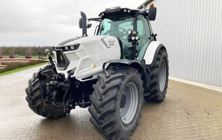 Fuel flow meter on a tractor