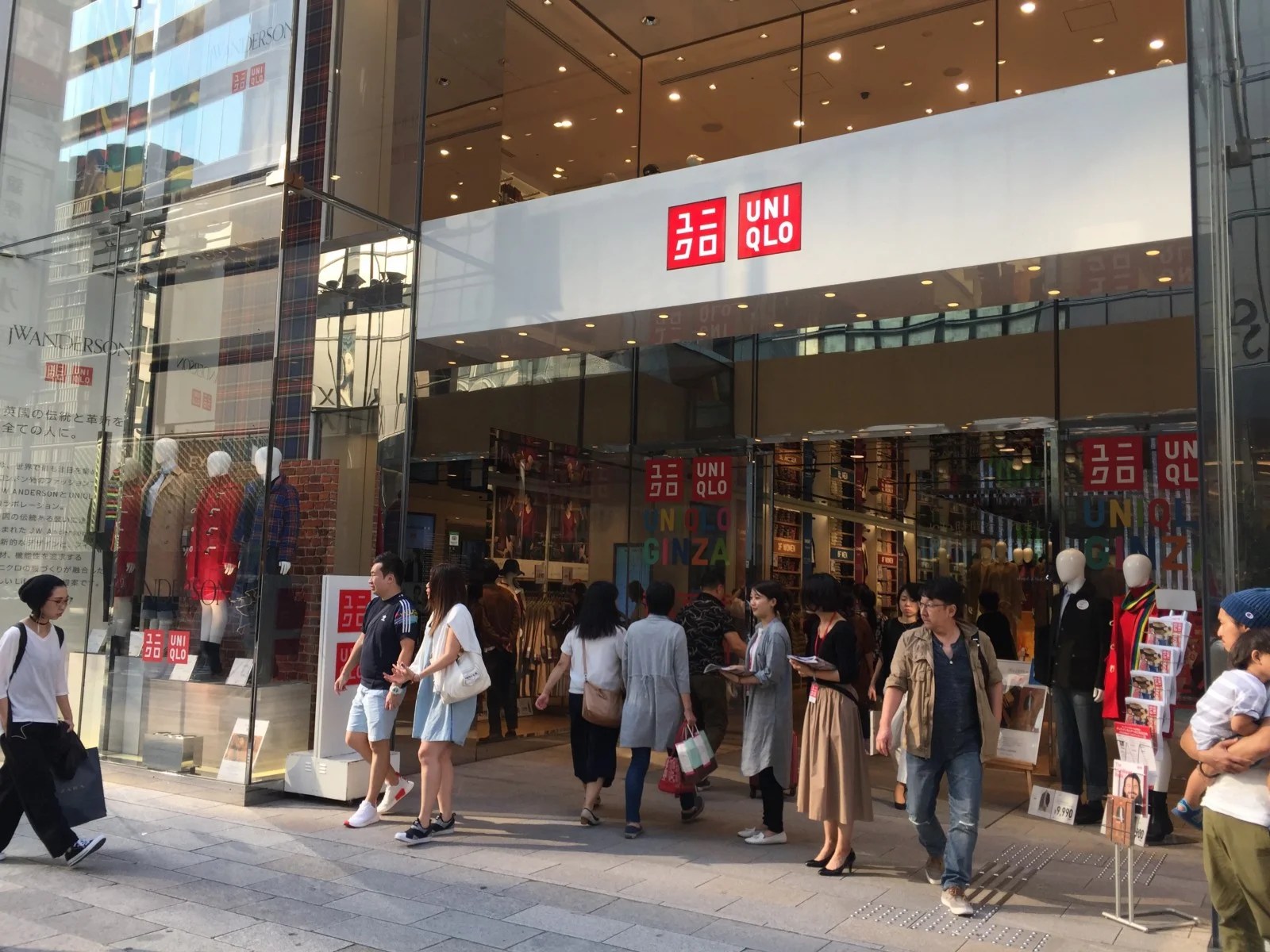 5 MustBuy Items at UNIQLO GINZA!! Japan  Magazine