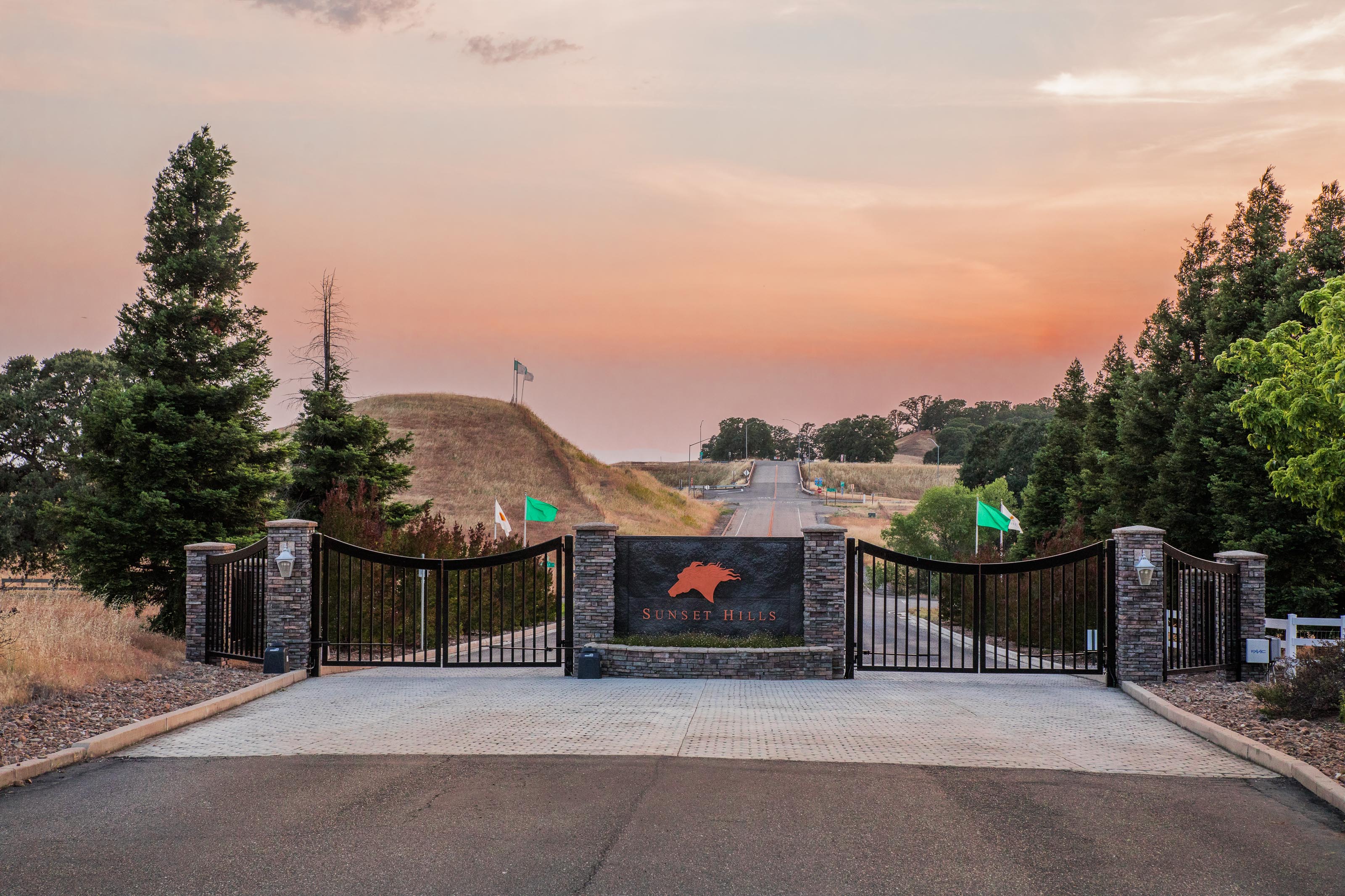 Sunset Hills, Cottonwood CA Red Bluff Homes for Sale by Joanna Wing