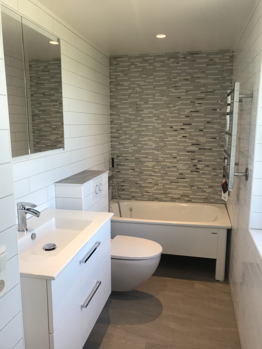 Jw Kakel Kärnekulla, Habo JW Kakelsättning