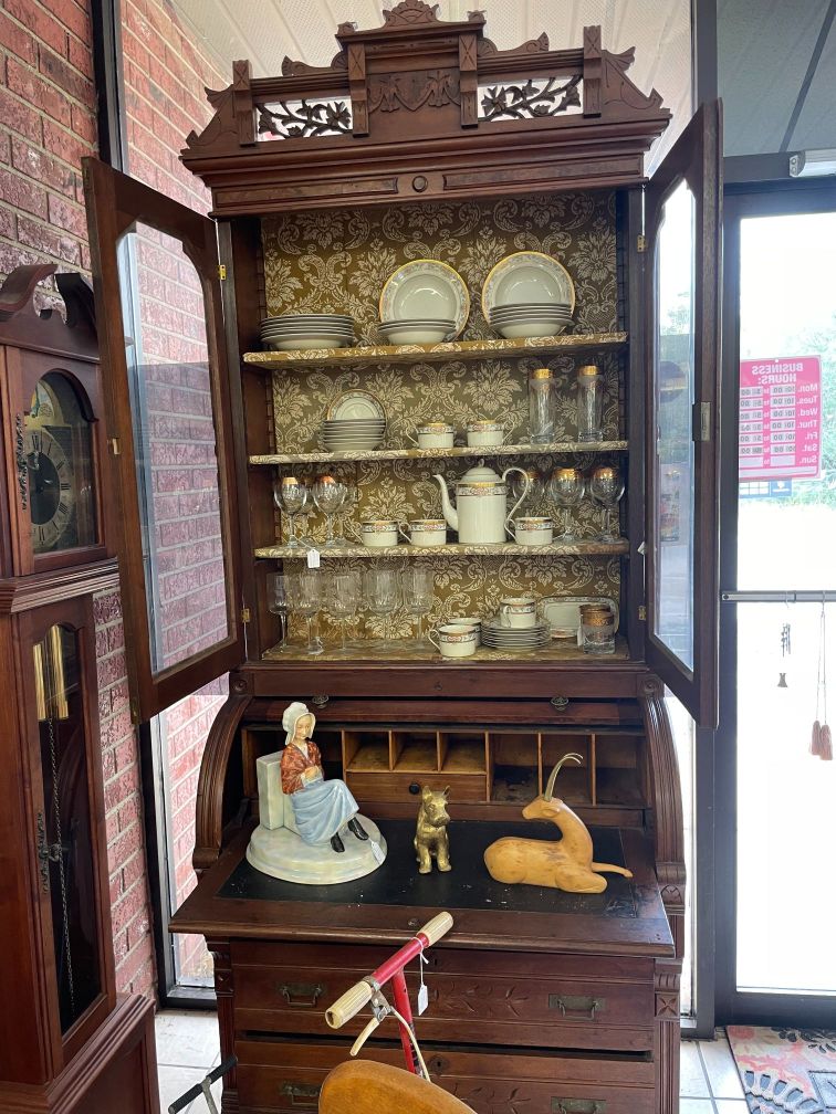 Sell Antiques JUNKYARD DOG ANTIQUES & SALES