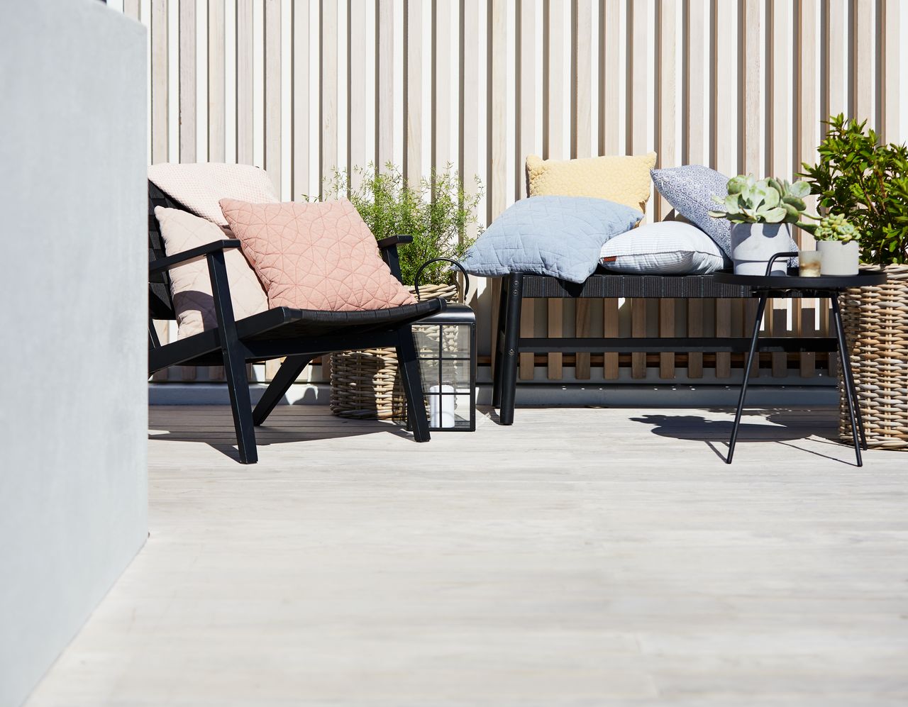 Lounge chair BEDER black JYSK