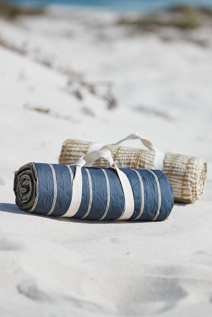 Picnic blanket SPURV 150x200 assorted waterproof JYSK