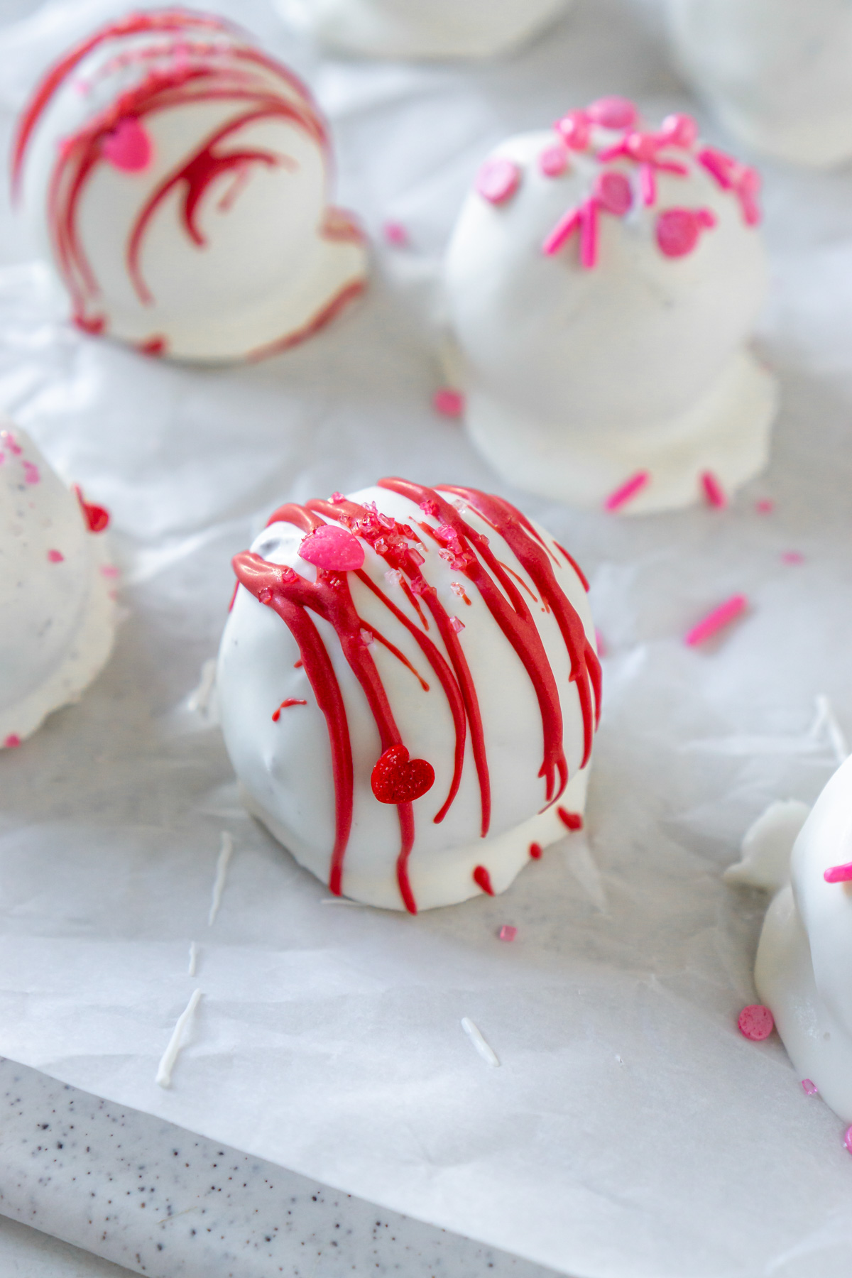 Valentine's Day Oreo Truffles Easy NoBake Dessert!