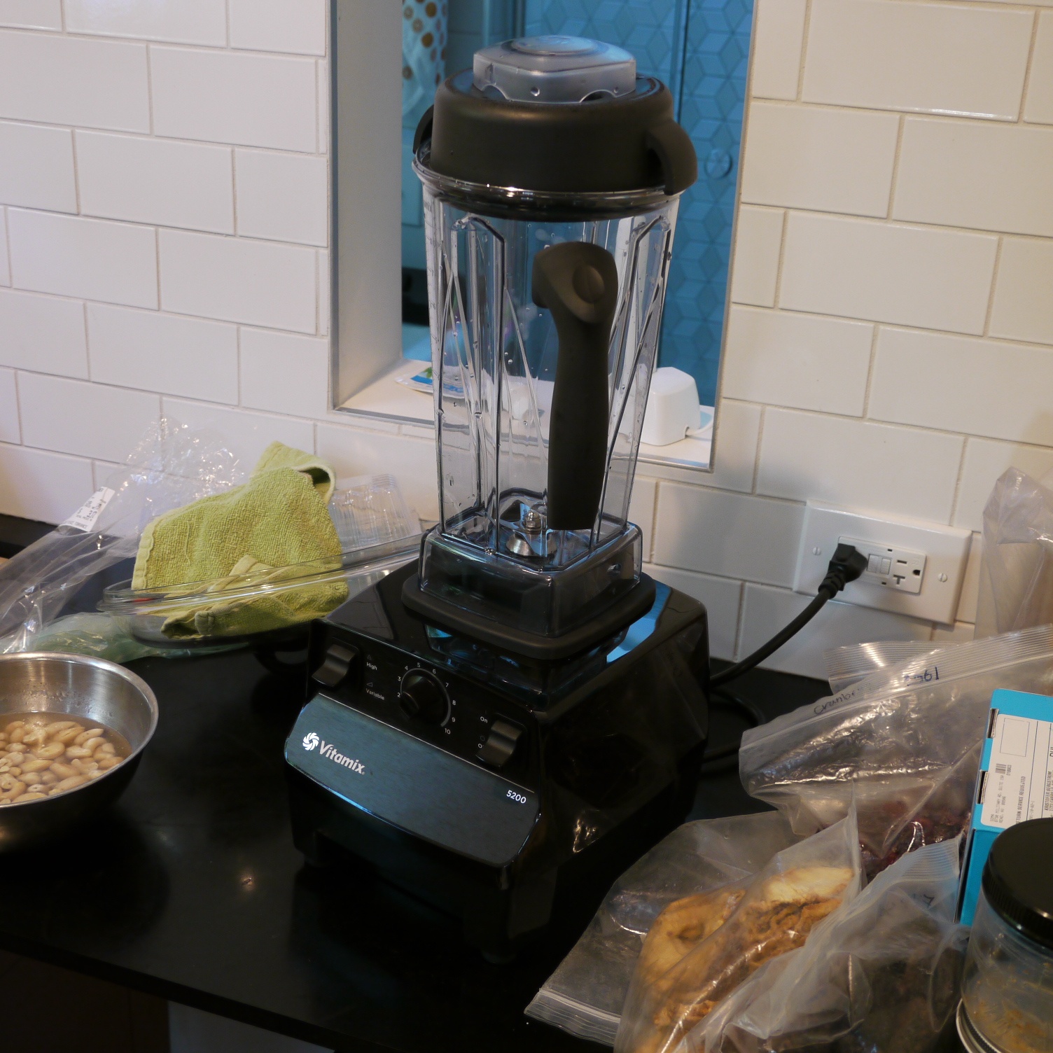 blender, Vitamix 5200, black