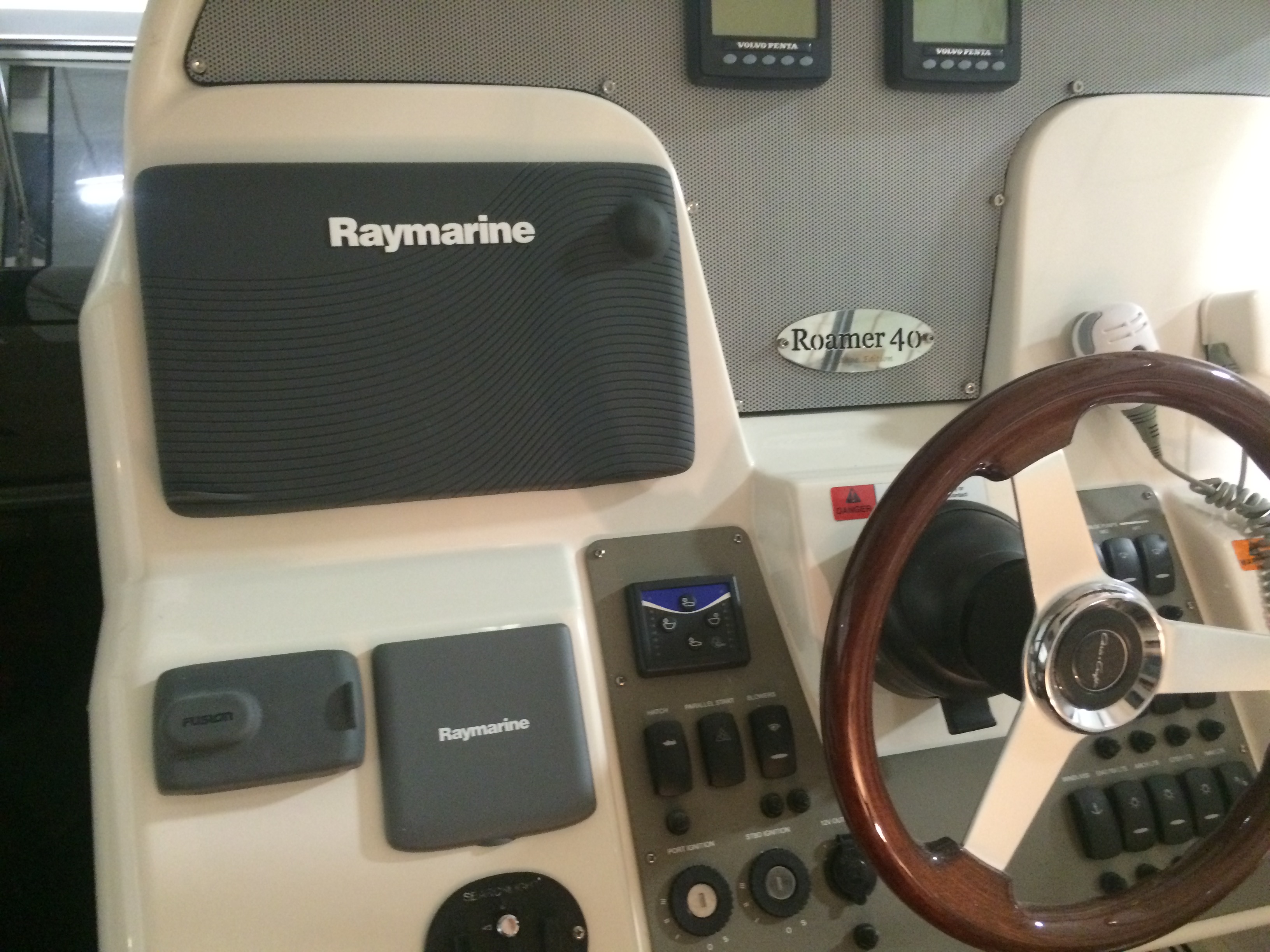Raymarine Install