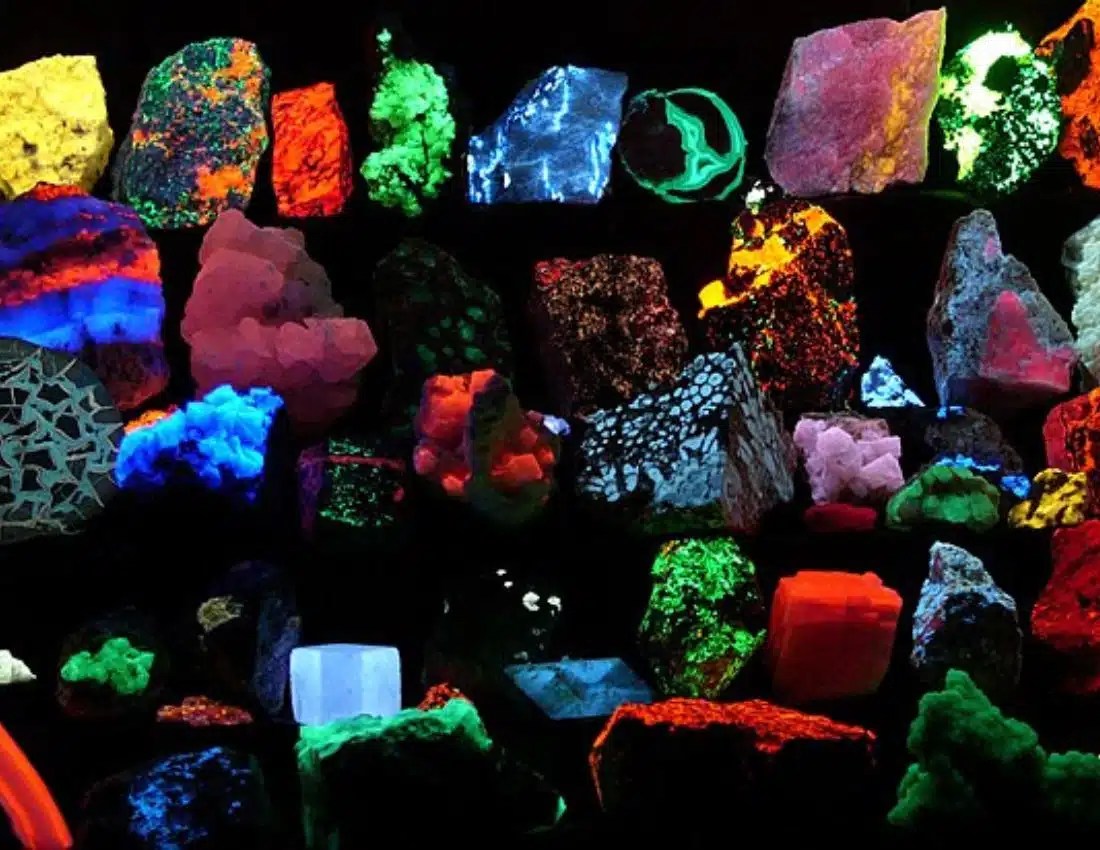How Does Glow In The Dark Work? Smore Science Magazine