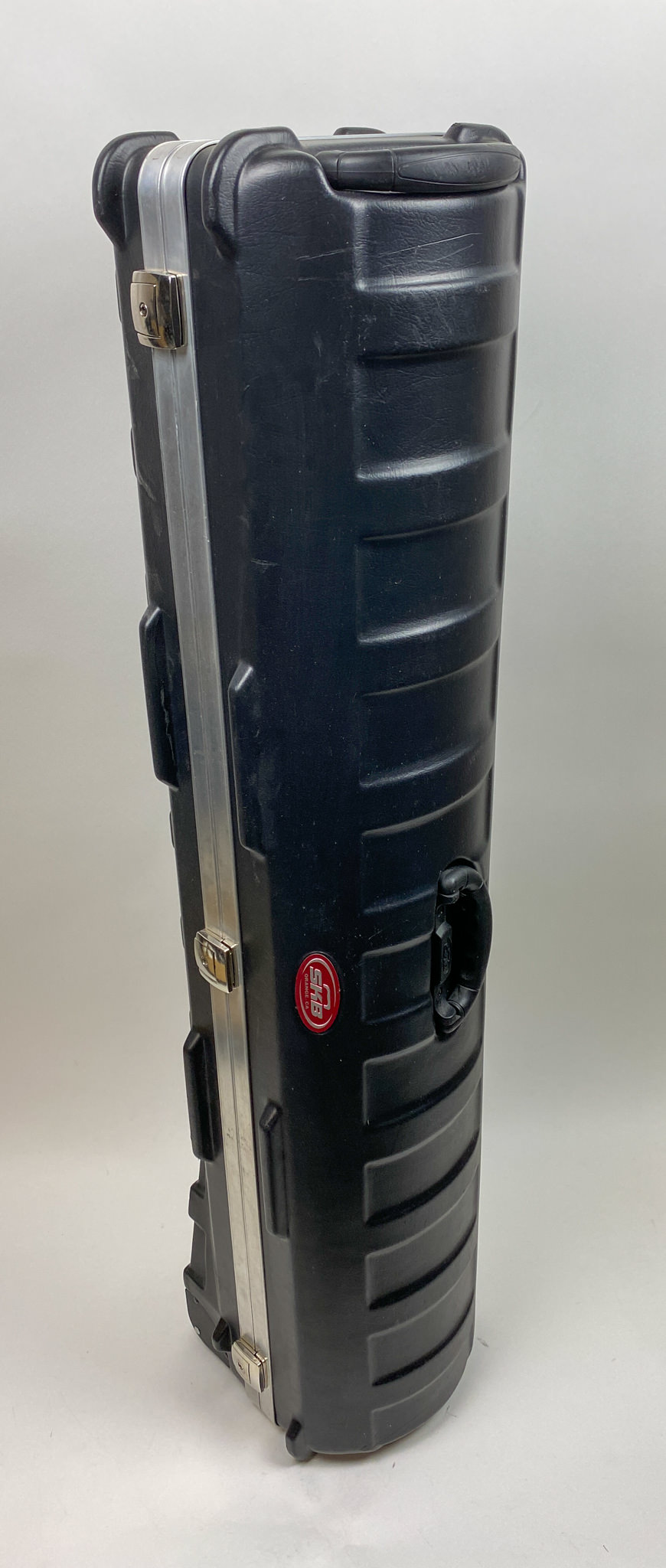 Used SKB Black Golf Bag Travel Case Hardshell with Wheels and 1 Handle