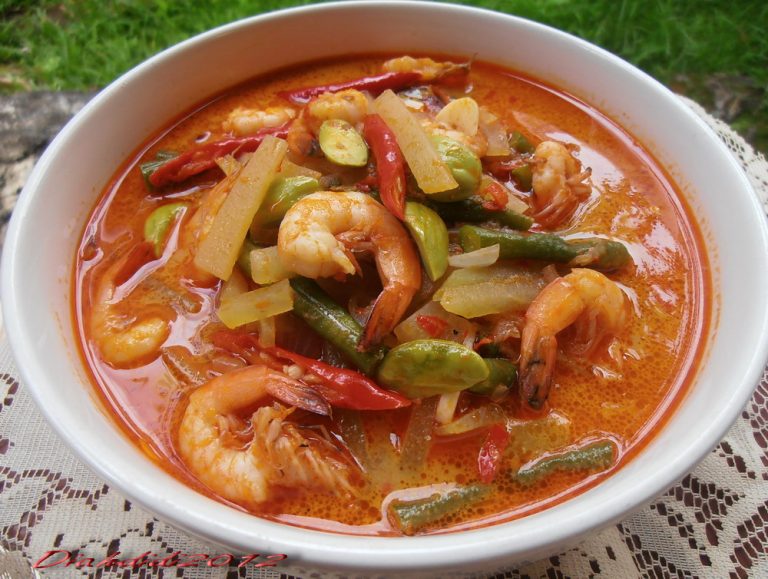 Cara Membuat Sambal Godog Pepaya Muda untuk Ketupat Lebaran Media