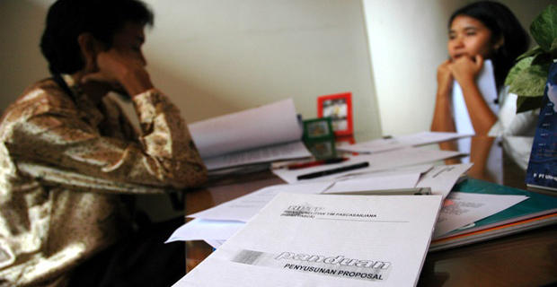 Dosen Pembimbing Skripsi Sibuk, Bagaimana Cara Menghadapinya? | Kagama.co | Majalah Kagama Online