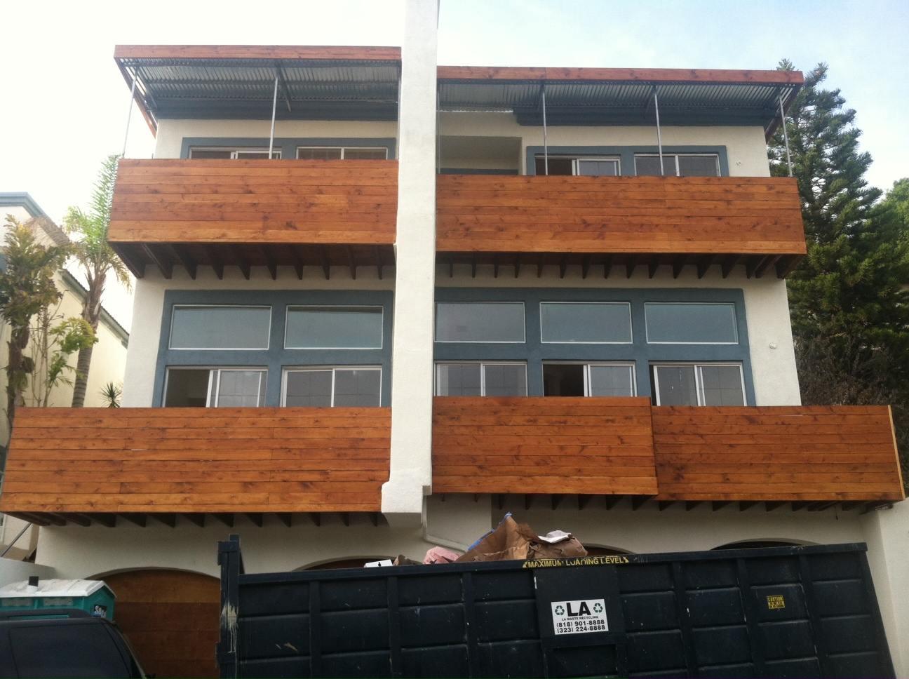Silver Lake duplexes nearing completion Moses Kagan