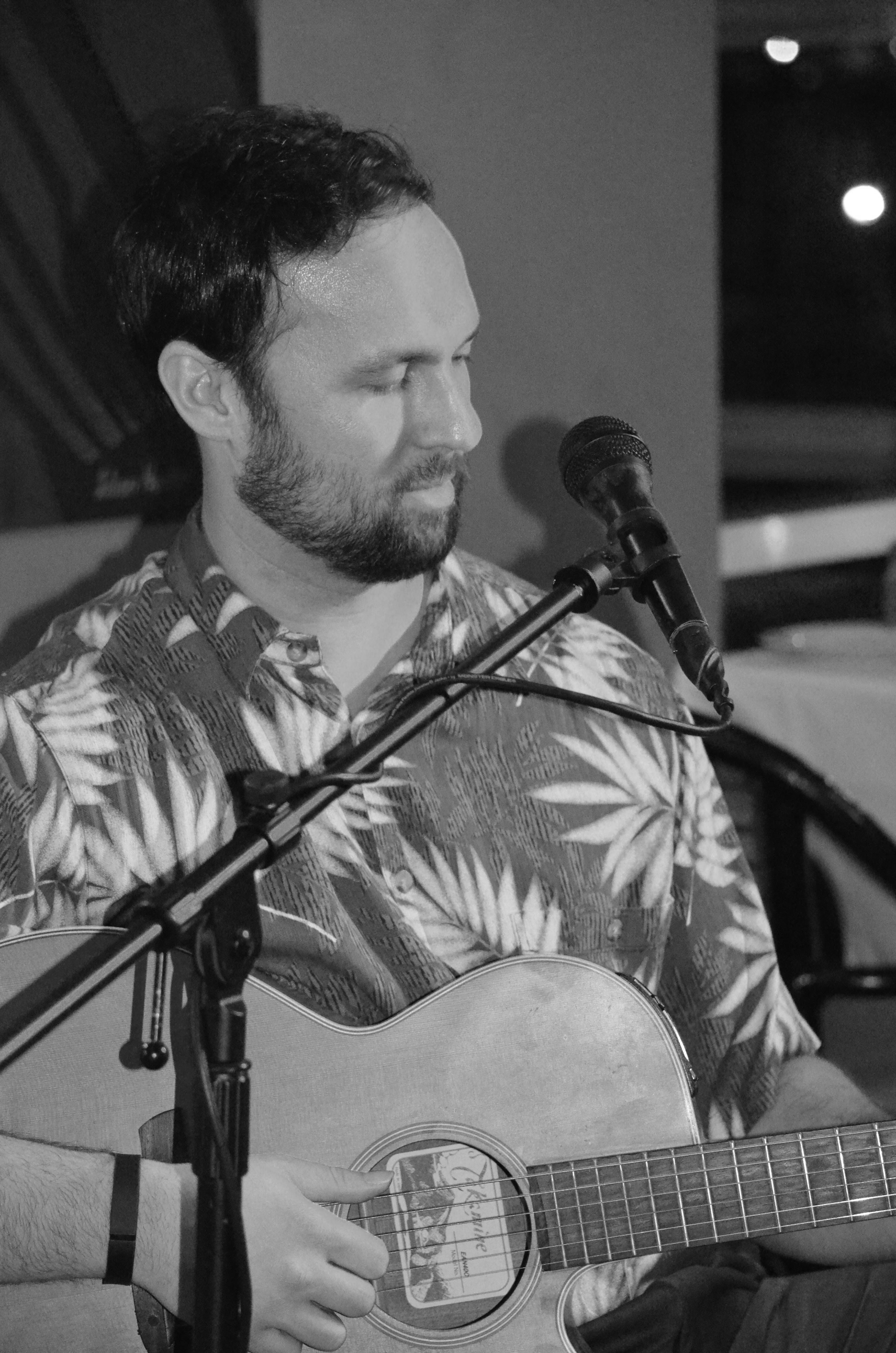 Kaleo HAWAIIAN & CONTEMPORARY MUSIC. Singer / Song Writer