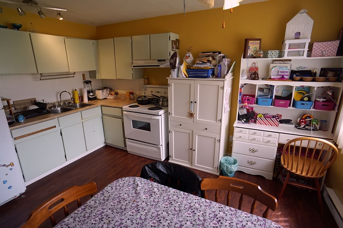 Kitchen Kamloops House Tours