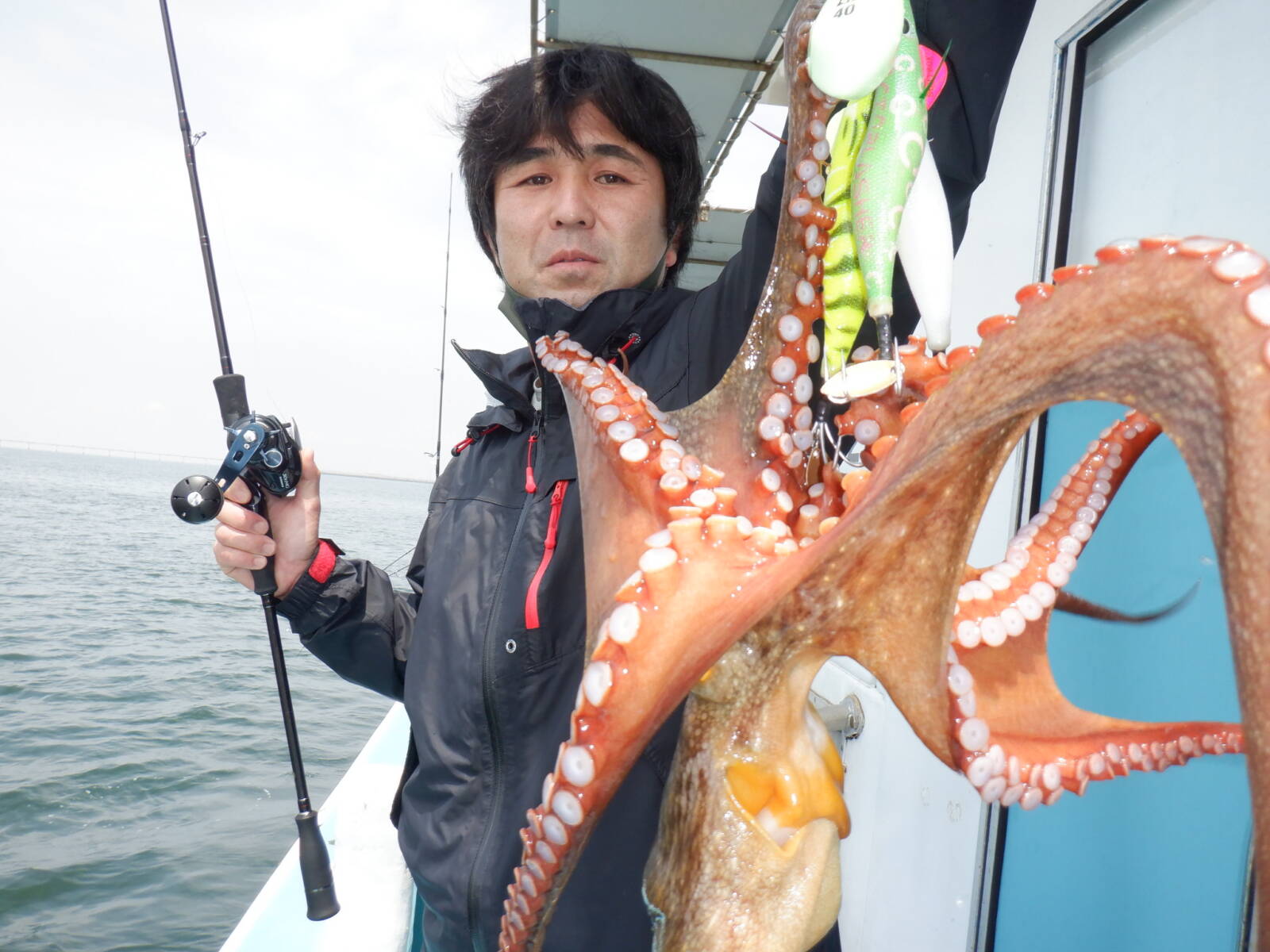 タコ釣り かもめ釣船