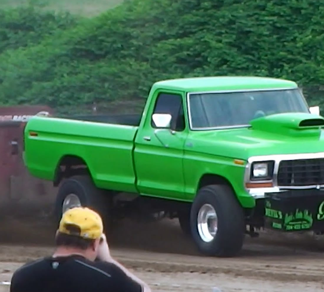 Truck & Tractor Pull Kanabec County Fair