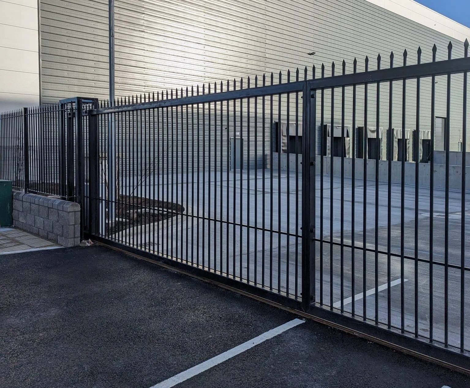 KFS Automatic Sliding Gates Kane's Construction Ltd UK, NI & Ireland
