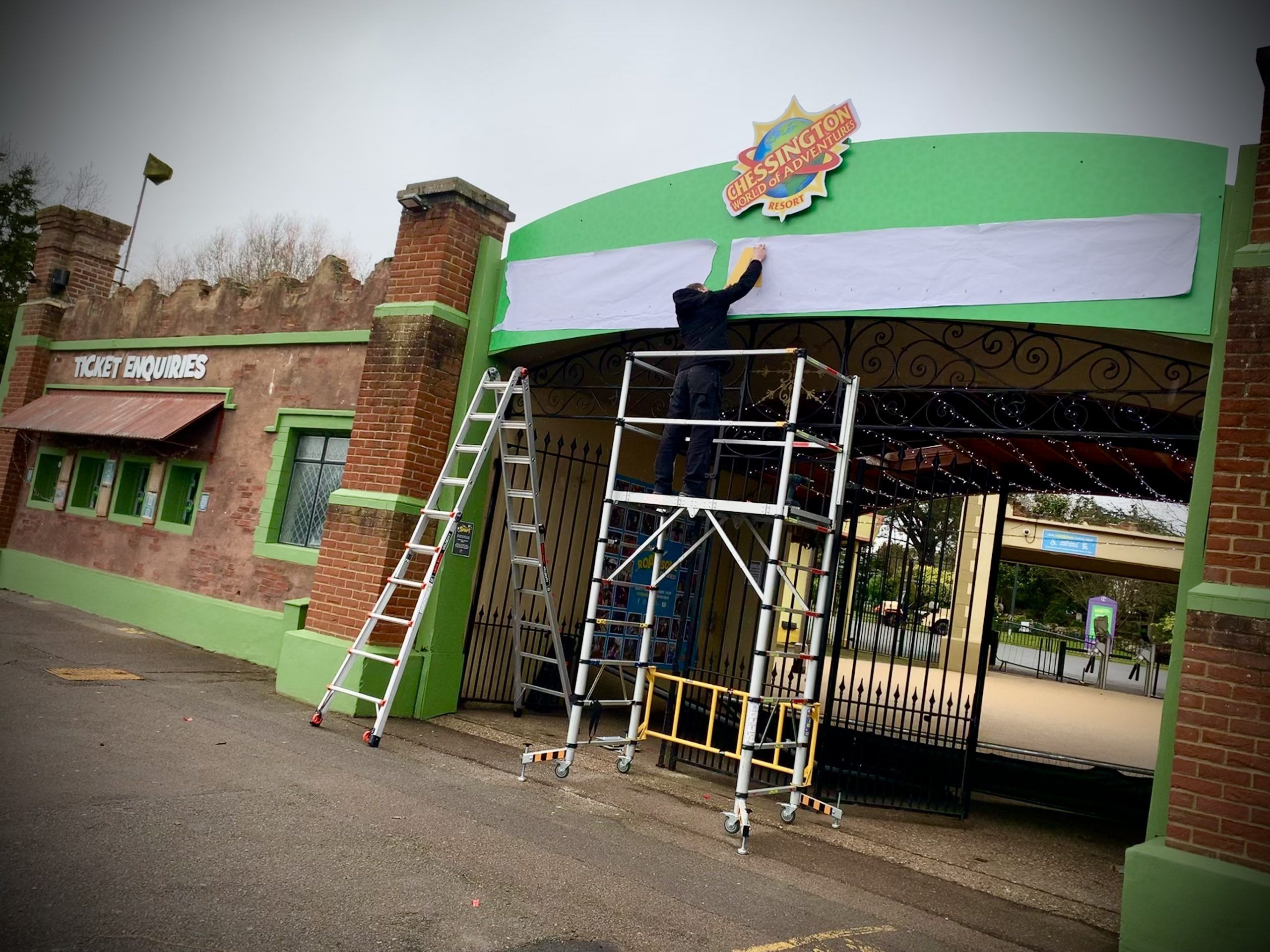 Chessington Entrance Kangarooz