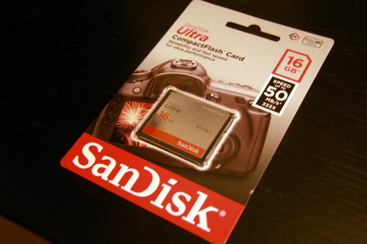 デジタルカメラ「EOS 30D」のコンパクトフラッシュ（CF）の最大容量/上限をCanon（キヤノン）に聞いてみたら、翌日に回答が返って来た