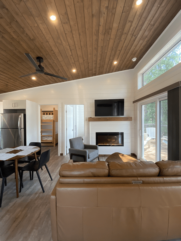 Cottage Vacation Rentals Waskesiu Lake SK Kapaswin Bungalows