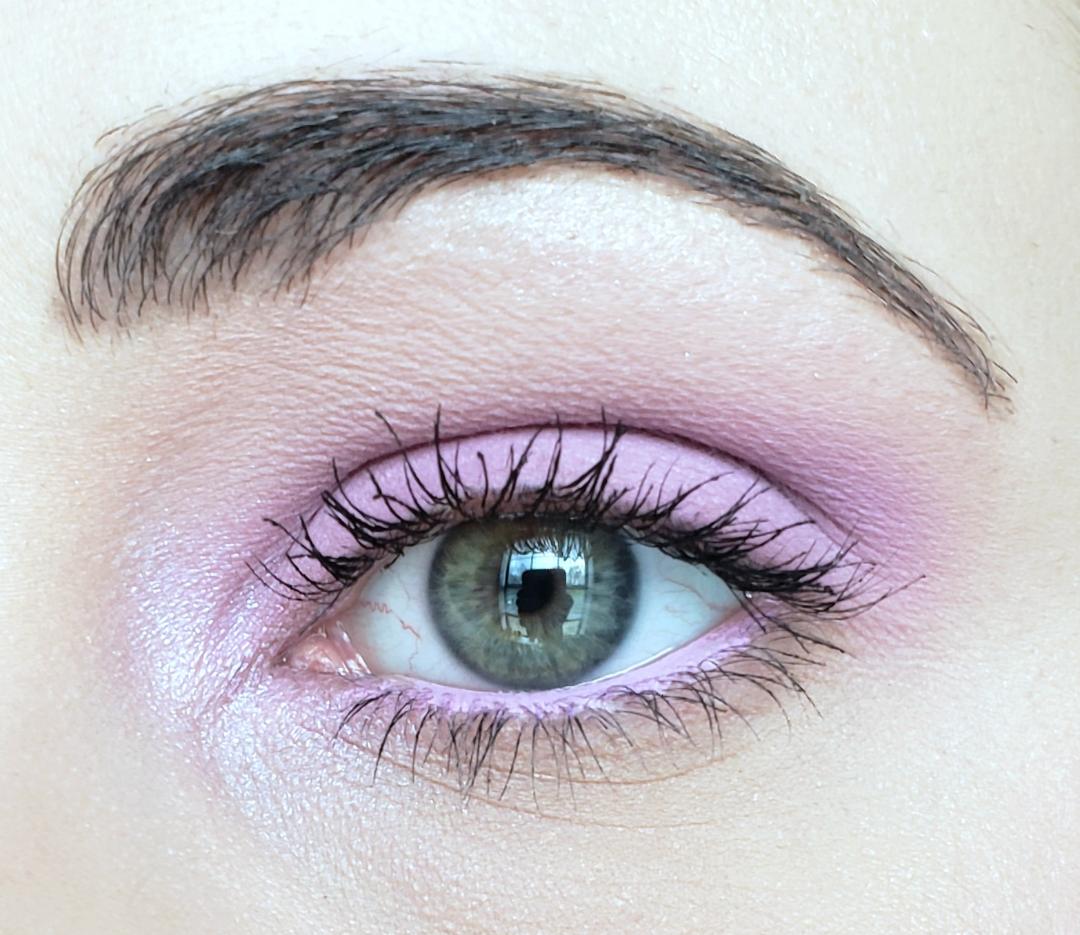 L.A. Girl Pastel Dream Eyeliner Review The Book and Beauty Blog