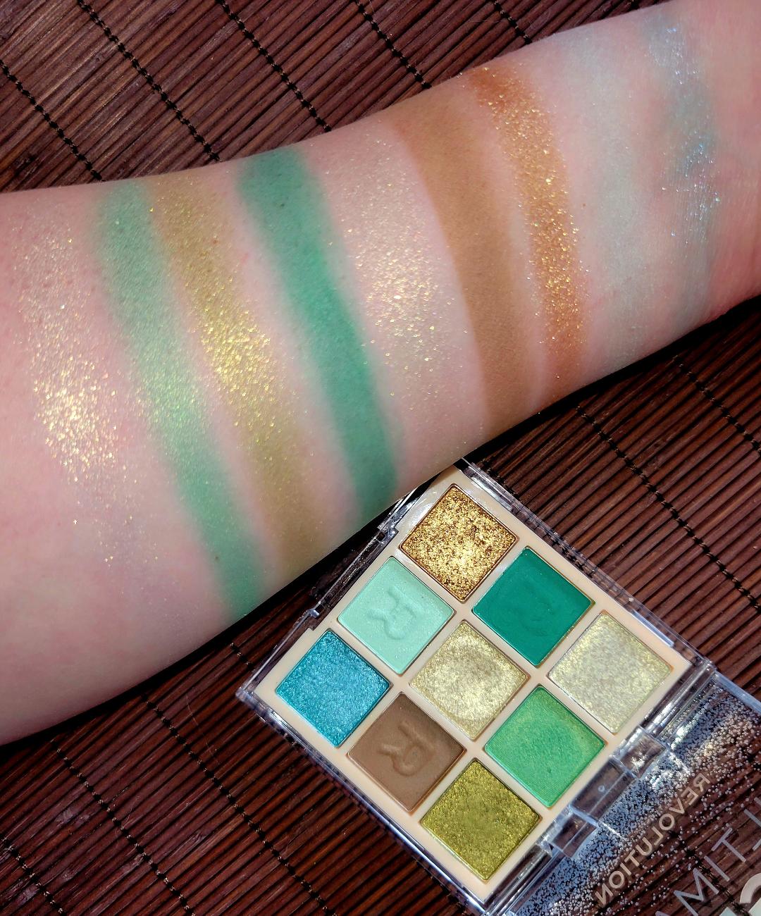 Makeup Revolution Ultimate Lights Feathered Jewels Eyeshadow Palette