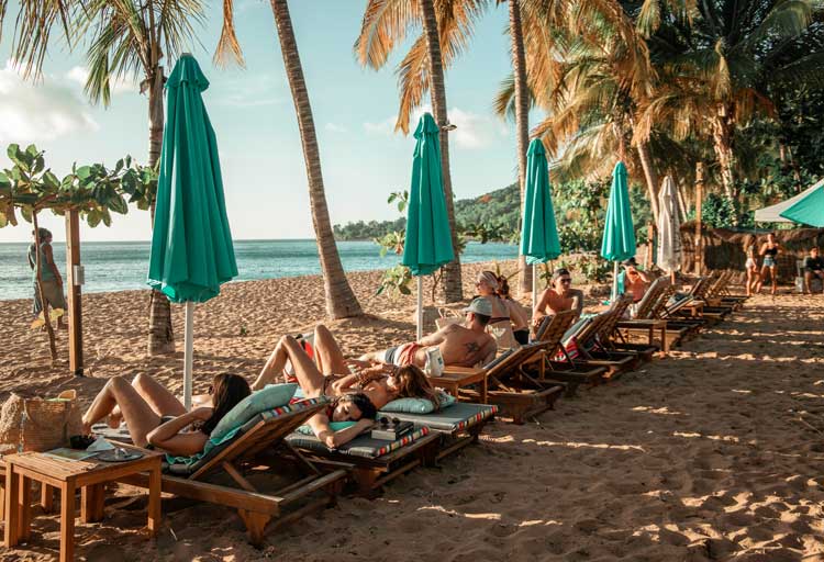 Spa massage jacuzzi plage Deshaies Guadeloupe