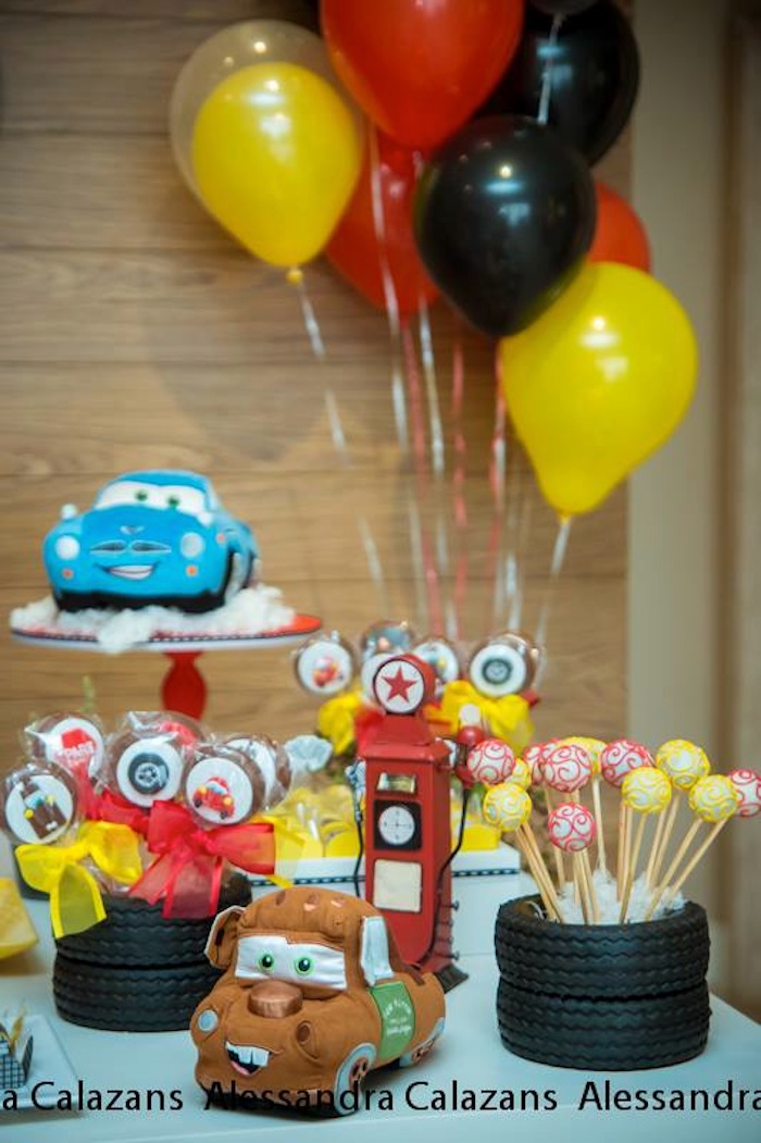 Kara's Party Ideas Lightning McQueen + Cars themed birthday party with