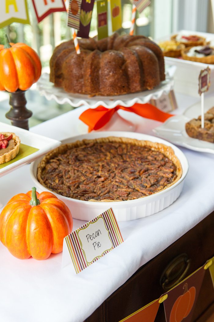 Thanksgiving Party Ideas: Dinner, Decorations, and More Fotor