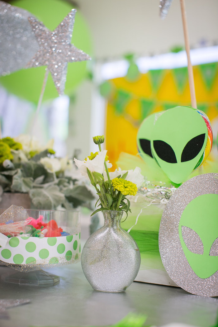 Kara's Party Ideas Alien Invasion Themed Birthday Party Kara's Party