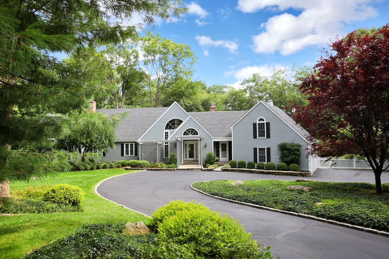 333 West Lane, Ridgefield Karla Murtaugh Realtor in Ridgefield CT