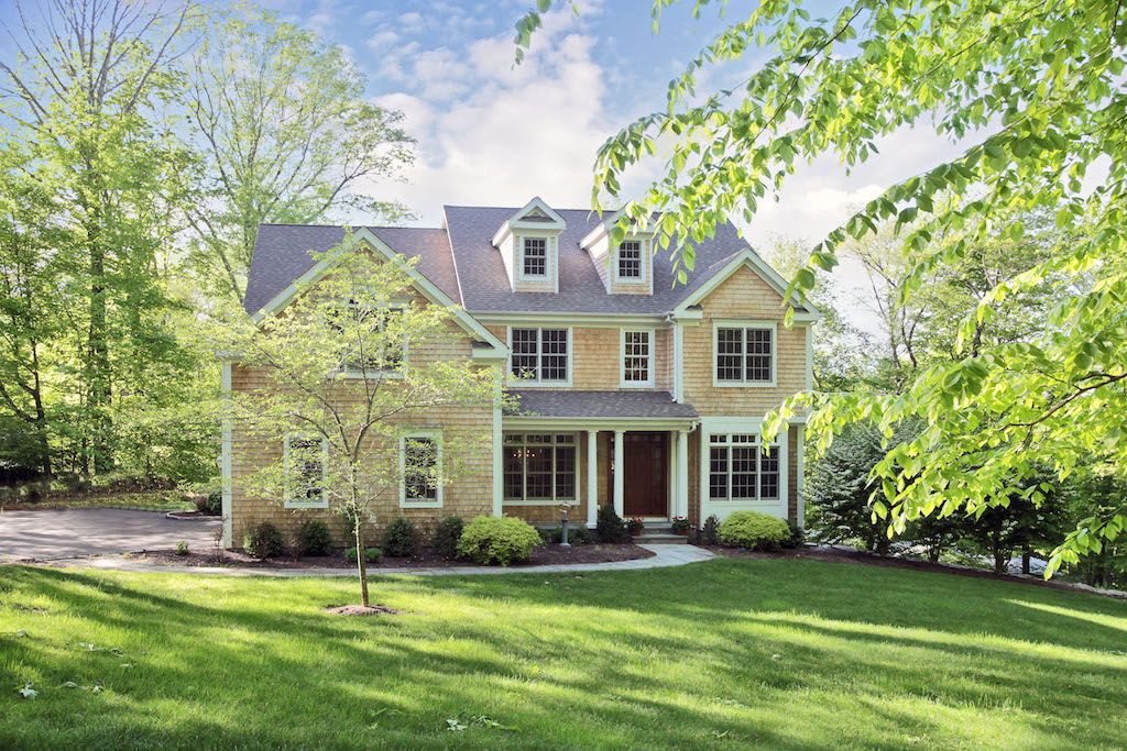 16 Bayberry Hill Road, Ridgefield Karla Murtaugh Realtor in Ridgefield CT