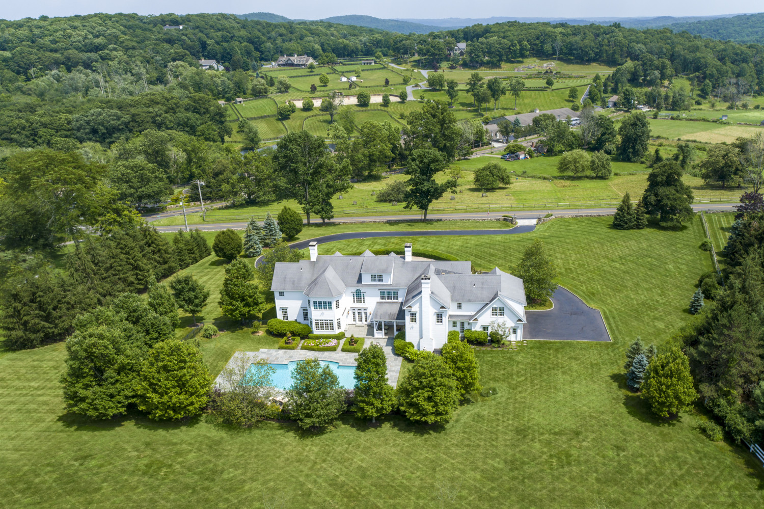 383 Ridgebury Road, Ridgefield Karla Murtaugh Realtor in Ridgefield CT