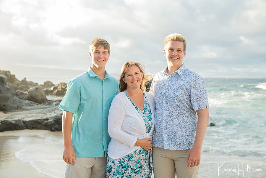 Can't Get Enough The Pyle Family's Hawaii Beach Portraits