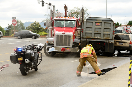 Differences Between Car and Commercial Truck Accidents in Arizona