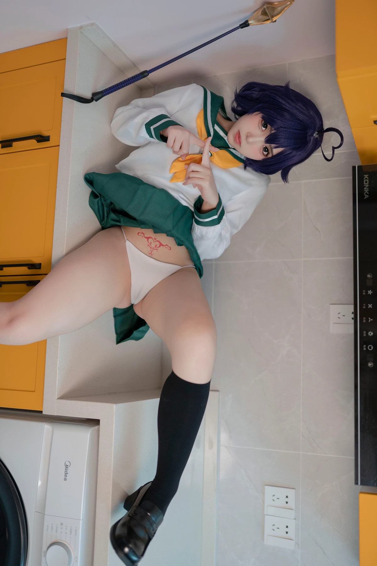 COS08Z048_28