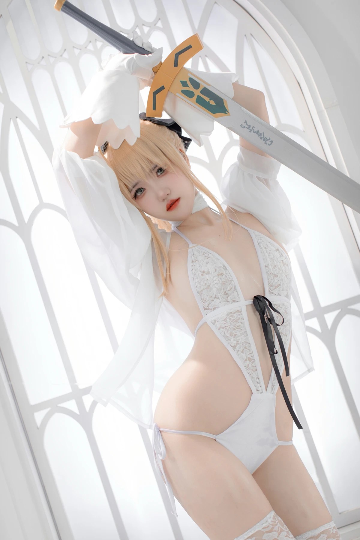 阿薰kaOri演绎FGO白Saber精美Cosplay作品