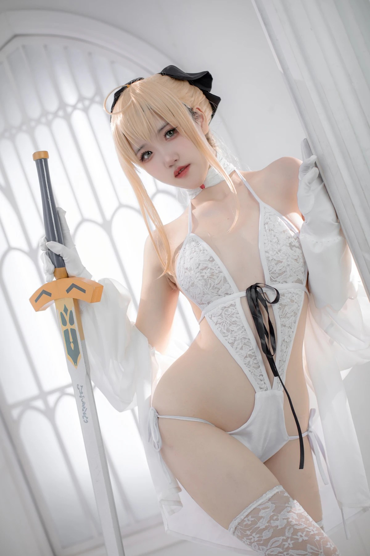 阿薰kaOri演绎FGO白Saber精美Cosplay作品