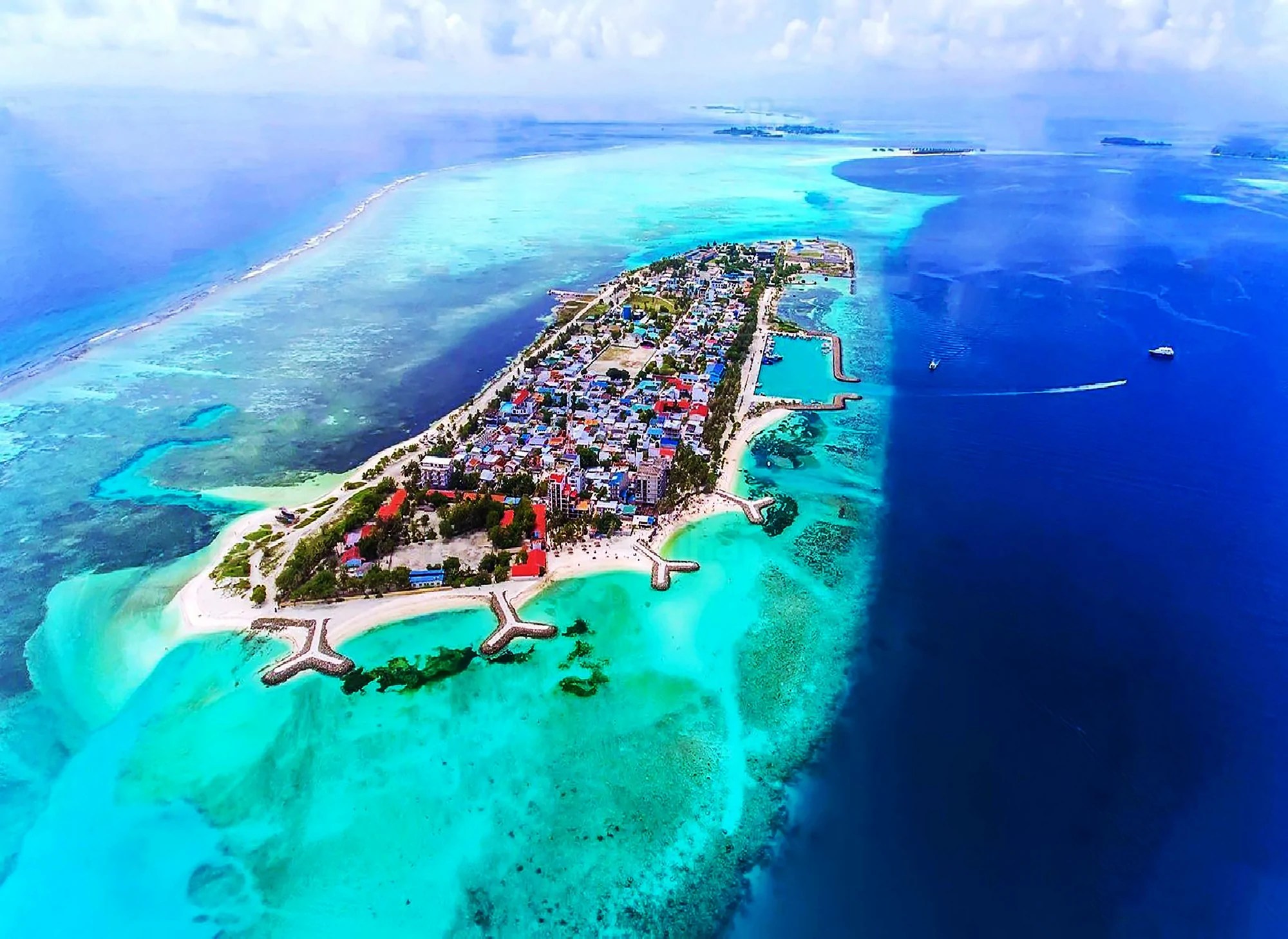 7 Best Places to Visit In Maldives